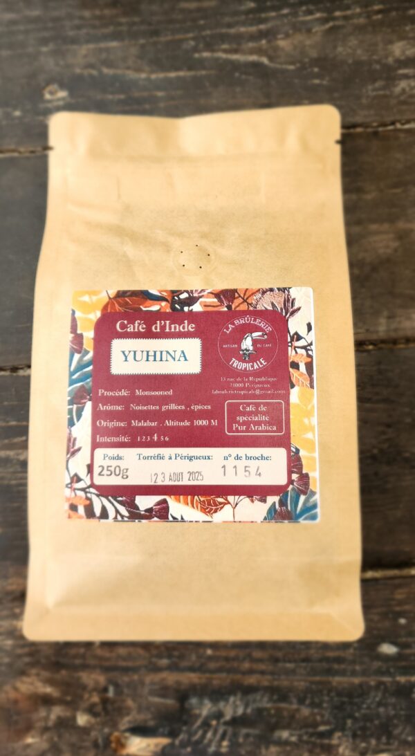 "YUHINA" Inde